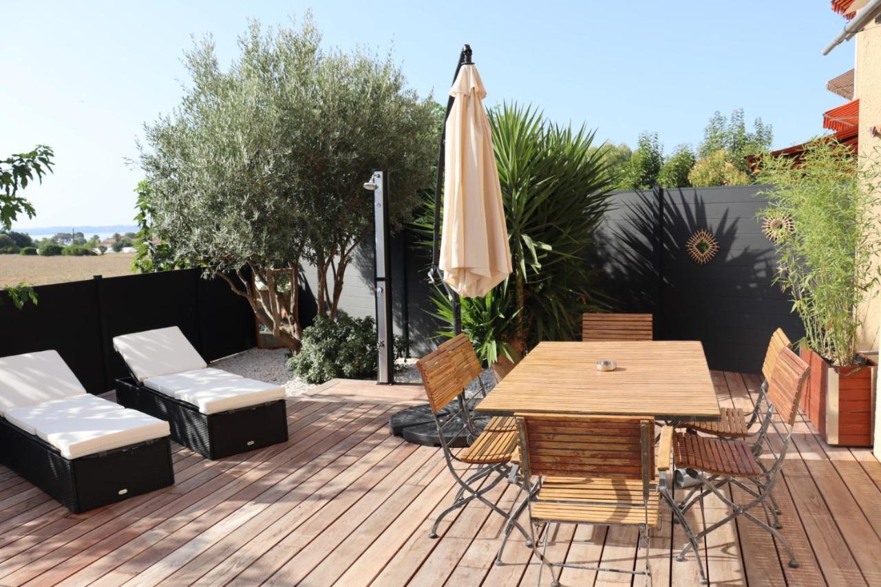 Apartamento Le Petit Sud Carqueiranne Exterior foto