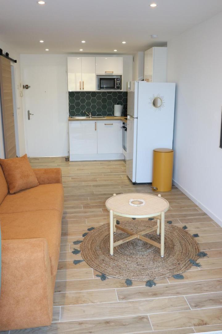 Apartamento Le Petit Sud Carqueiranne Exterior foto